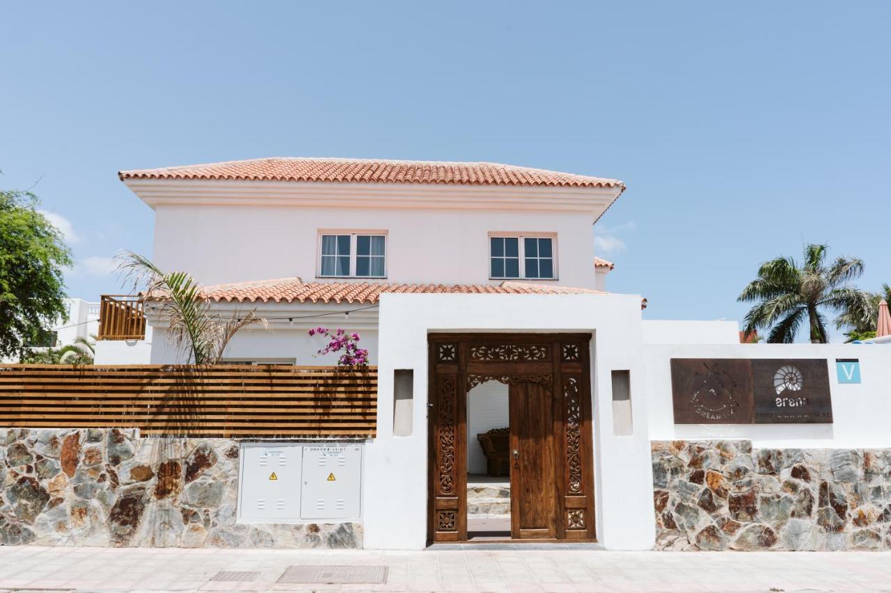Dreamsea Surf House Fuerteventura Hostel Коралео Екстериор снимка